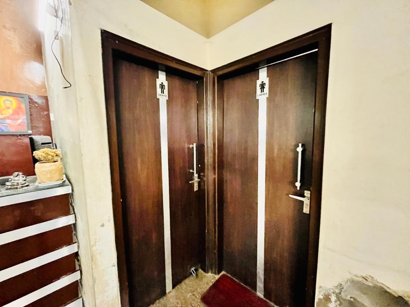 Hotel Ramawati Near Ganga Ghat 하리드와르 외부 사진